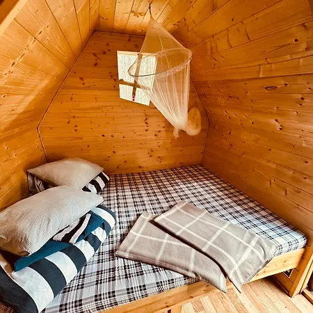 Camping Paekapikumaja Vormsi Saarel *